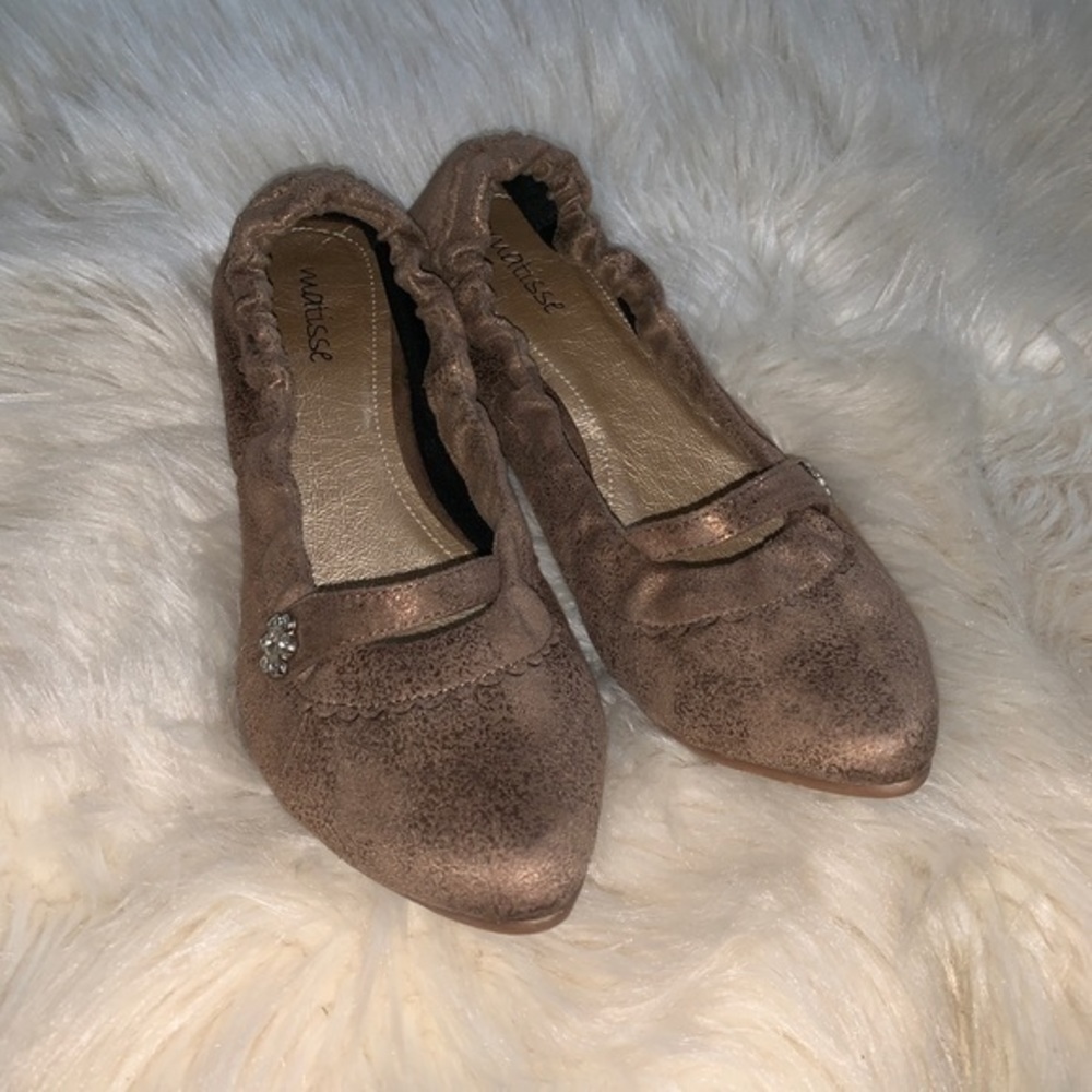 Matisse Sphinx metallic kitten heel size 8
